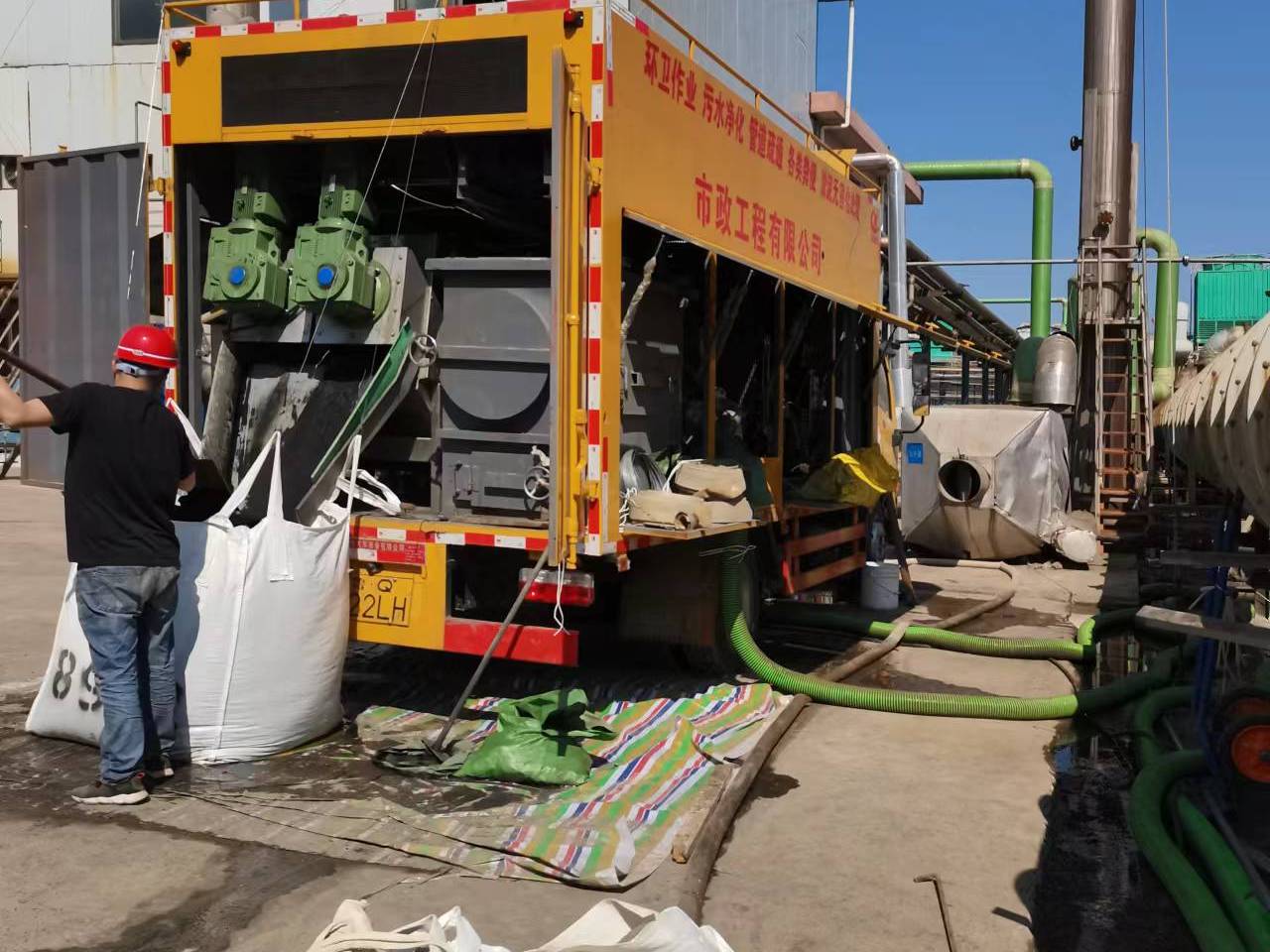 江油淤泥压干处理